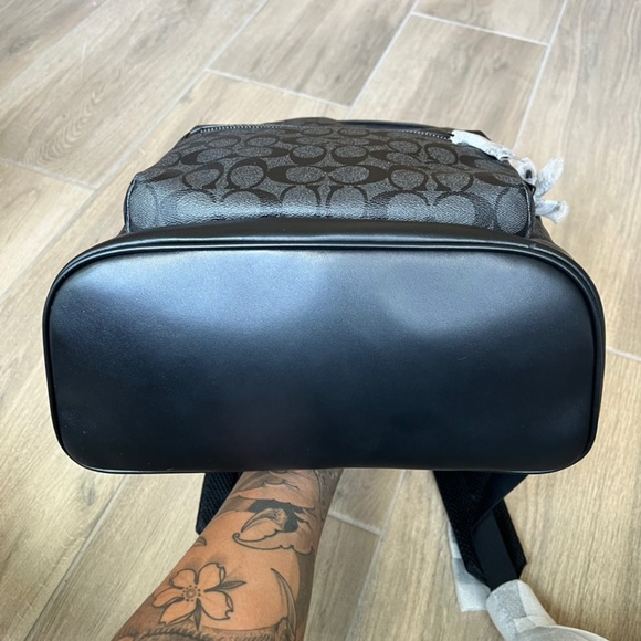 Coach West Backpack In Signature Canvas - Picture 8 of 10